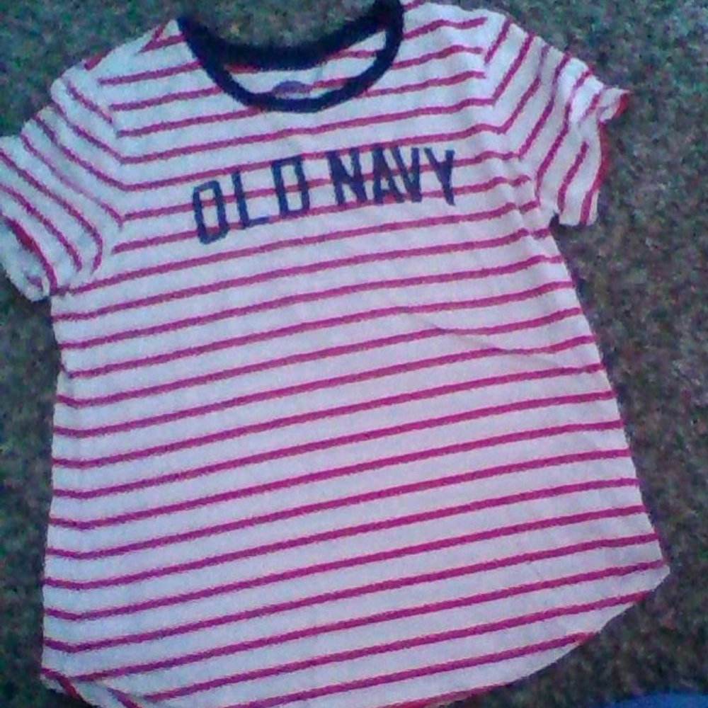 Old navy. Red striped shirt. Striped shirt. Red